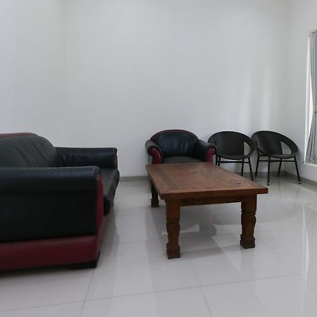 Reddoorz Plus At Panorama Villas Batu Batu (East Java) Exterior foto