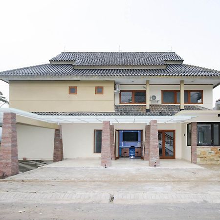 Reddoorz Plus At Panorama Villas Batu Batu (East Java) Exterior foto