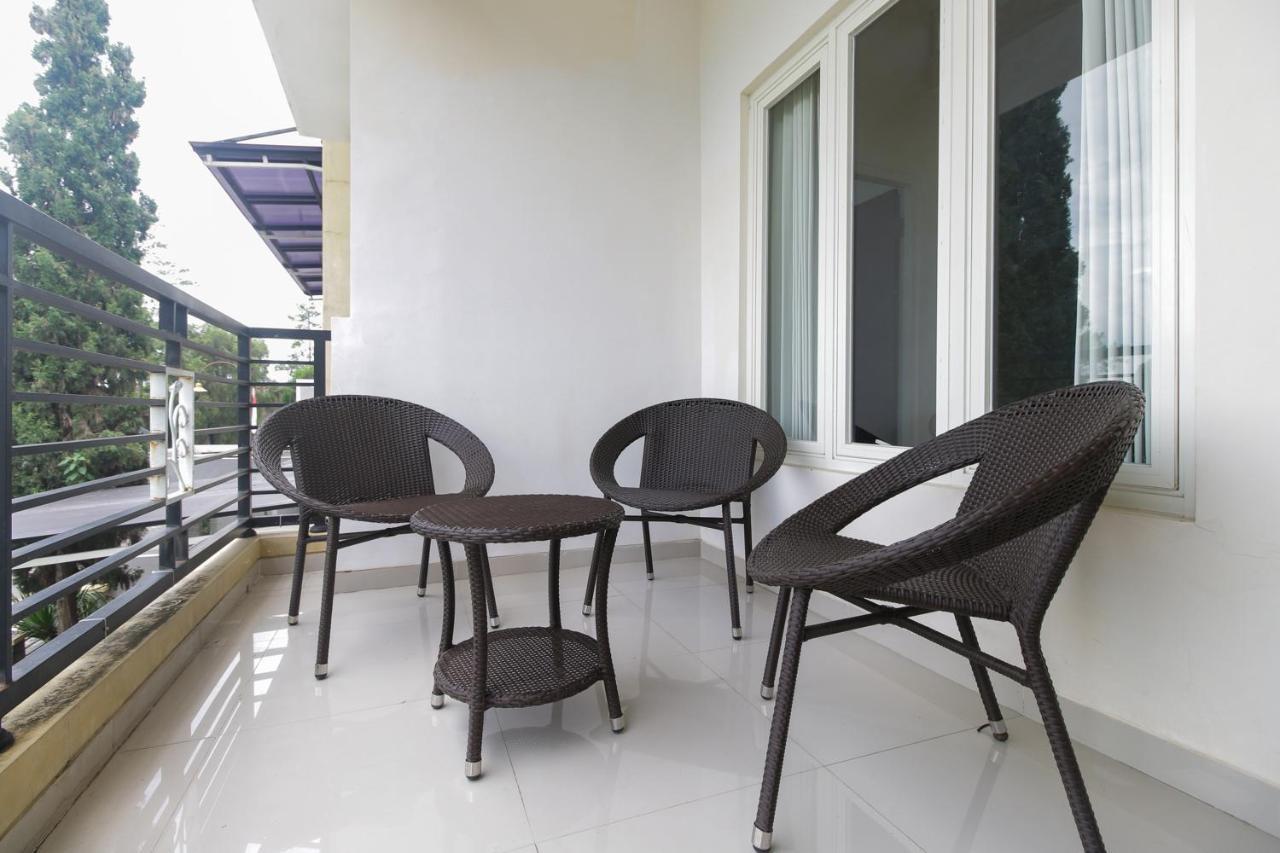 Reddoorz Plus At Panorama Villas Batu Batu (East Java) Exterior foto
