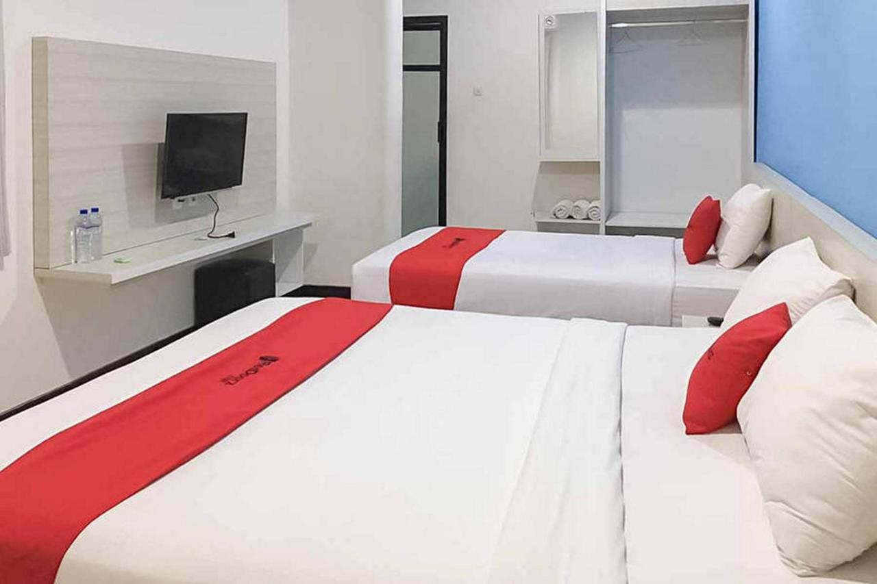 Reddoorz Plus At Panorama Villas Batu Batu (East Java) Exterior foto