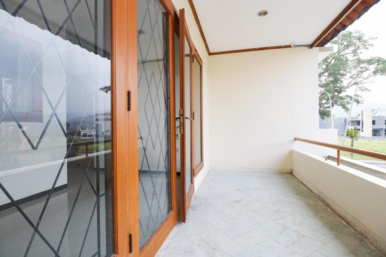 Reddoorz Plus At Panorama Villas Batu Batu (East Java) Exterior foto